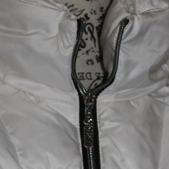 Guess Jackets & Coats Guess White Puffer Jacketlike New Poshmark